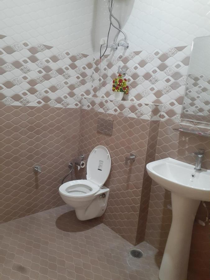 Gazing Moon Homestay Shamshi Bagian luar foto